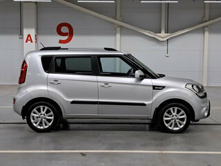 2013 Kia Soul I Рестайлинг, серебристый, 959000 рублей, вид 4
