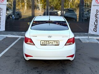 2015 Hyundai Solaris I Рестайлинг, белый, 1000000 рублей, вид 5