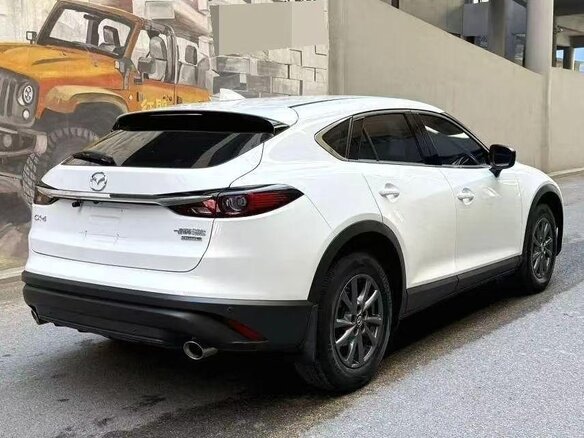 2023 Mazda CX-4 I Рестайлинг, белый - вид 3