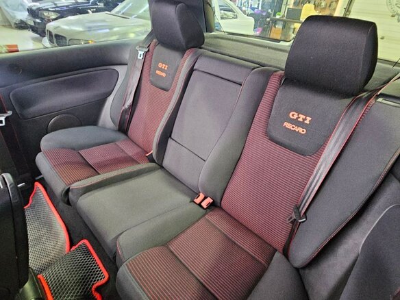 2002 Volkswagen Golf GTI IV, красный, 1250000 рублей - вид 12