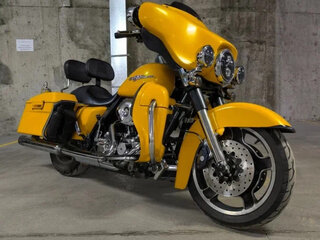 2013 Harley-Davidson Street Glide, золотистый, 900000 рублей, вид 1