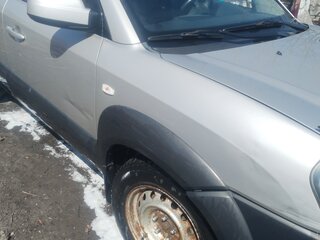 2008 Hyundai Tucson I, серебристый, 700000 рублей, вид 2