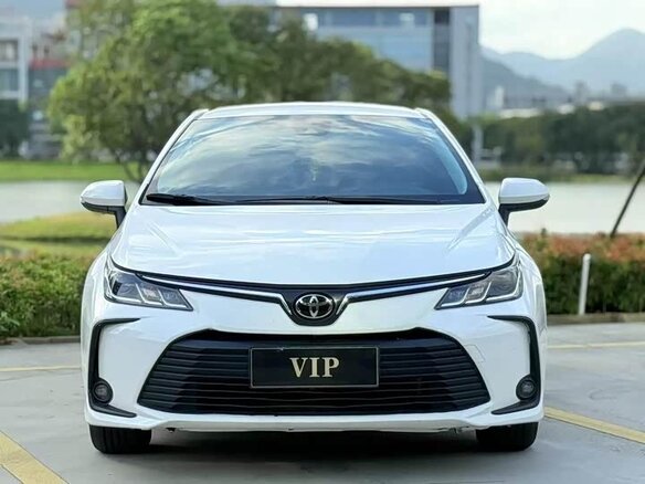 2022 Toyota Corolla XII (E210), белый, 1170000 рублей - вид 1