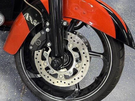 2017 Harley-Davidson CVO Street Glide, оранжевый, 2100000 рублей, вид 4