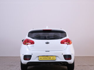 2018 Kia Ceed II Рестайлинг, белый, 1329000 рублей, вид 5