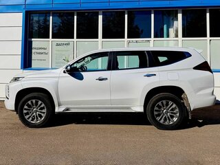 2020 Mitsubishi Pajero Sport III, белый, 3600000 рублей, вид 4