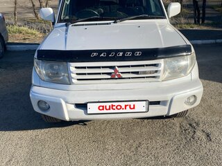 1999 Mitsubishi Pajero iO, белый, 310000 рублей, вид 1