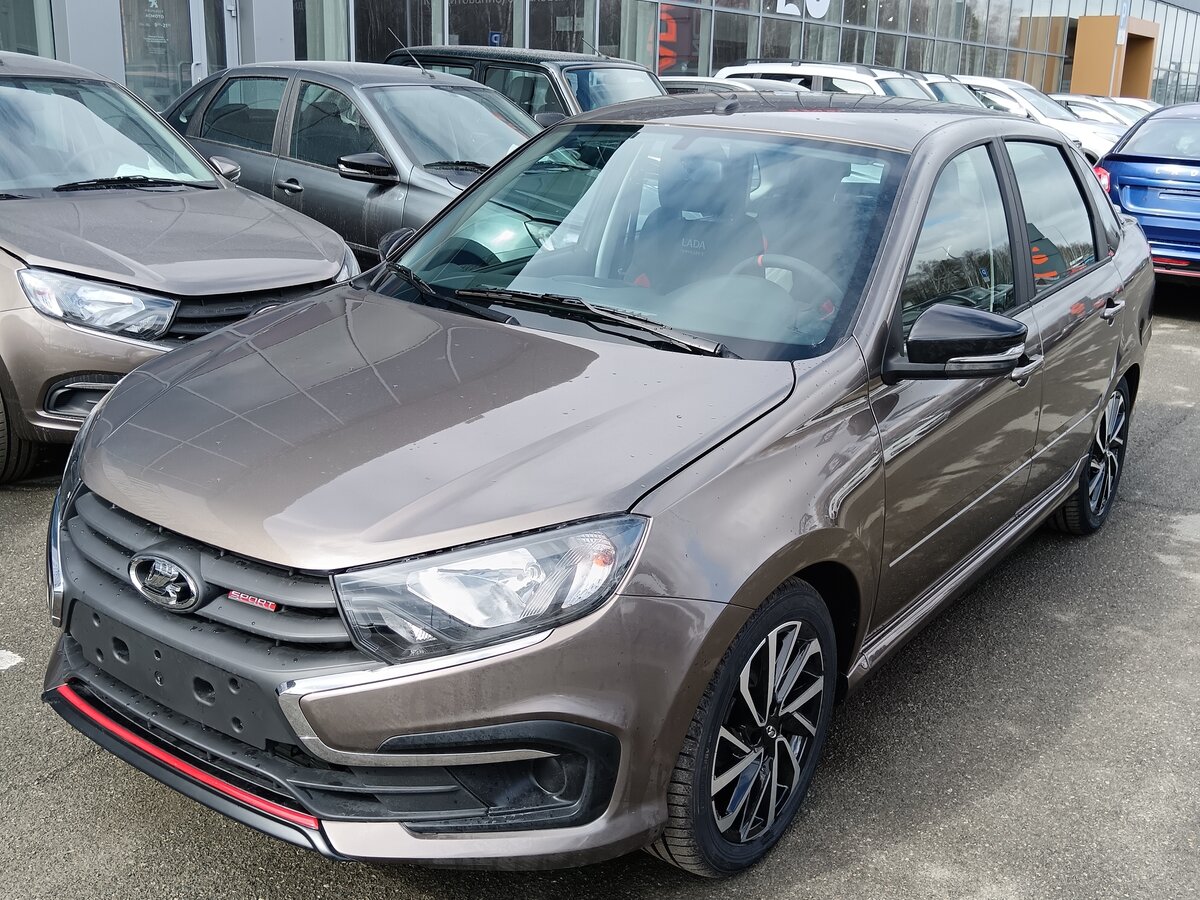 Открыть фотографии: Lada (ВАЗ) Granta I Рестайлинг