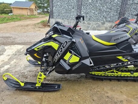 2019 Polaris 850 RMK Khaos, чёрный, 915000 рублей, вид 4