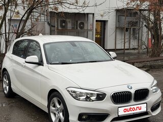2016 BMW 1 серии 118i II (F20/F21) Рестайлинг, белый, 1880000 рублей, вид 3