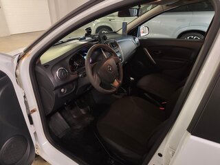 2017 Renault Logan II, белый, 650000 рублей, вид 5