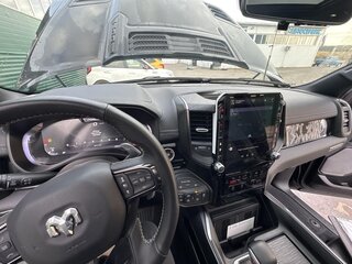 2025 Ram 1500 Crew Cab V Рестайлинг, чёрный, 9200000 рублей, вид 2