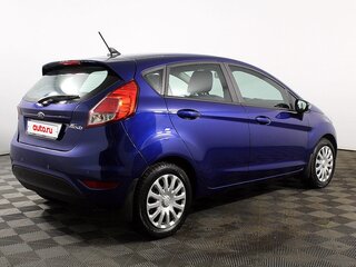 2017 Ford Fiesta Mk6 Рестайлинг, синий, 850000 рублей, вид 4