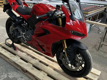 2025 Ducati Panigale V2, красный, 2530000 рублей, вид 4