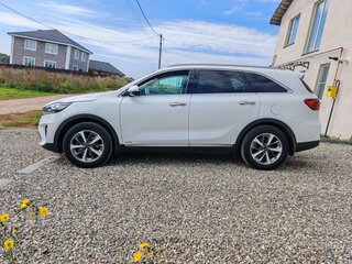 2018 Kia Sorento III Prime Рестайлинг, белый, 2700000 рублей, вид 5