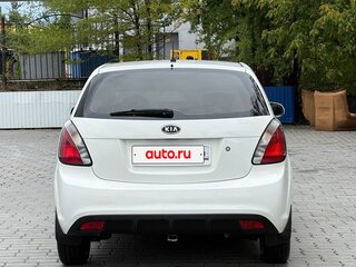 2010 Kia Rio II Рестайлинг, белый, 540000 рублей, вид 5