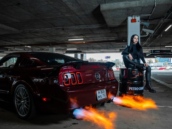 2005 Ford Mustang V, пурпурный, 3300000 рублей - вид 20