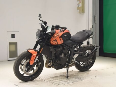 2023 Triumph Trident 660, оранжевый, 545000 рублей, вид 4