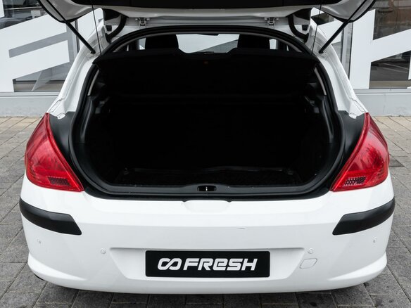 2011 Peugeot 308 I, белый, 419000 рублей - вид 17