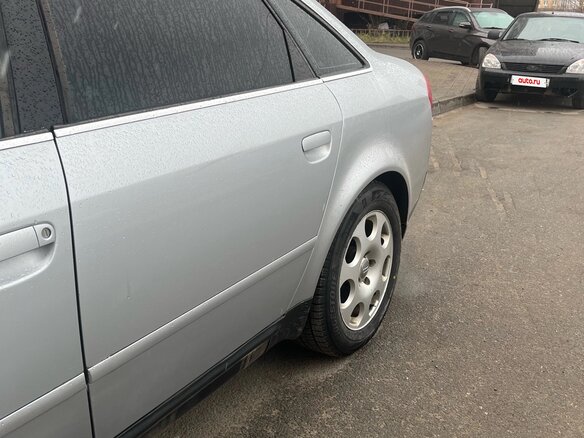 1999 Audi A6 II (C5), серебристый, 410000 рублей - вид 2