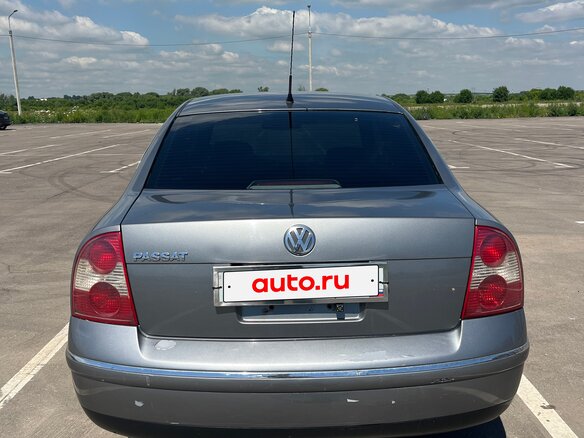 2003 Volkswagen Passat B5 Рестайлинг, серый - вид 3