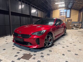 2019 Kia Stinger I, красный, 3350000 рублей, вид 1