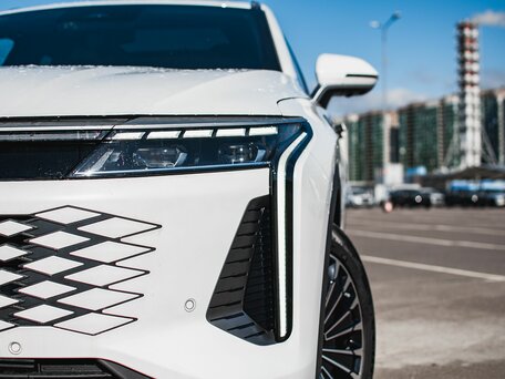 2025 Exeed RX, белый, 4150000 рублей, вид 4