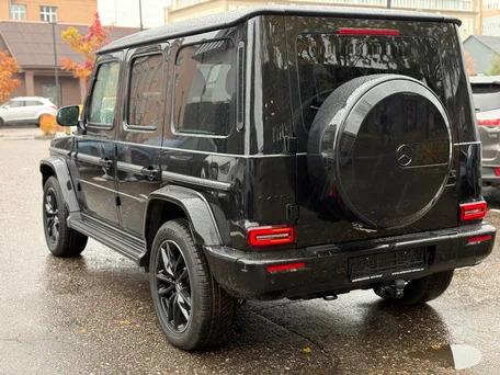 2026 Mercedes-Benz G-Класс 450 d III (W465) Рестайлинг, чёрный, 21440000 рублей, вид 3