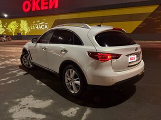 2014 Infiniti QX70, белый, 2200000 рублей, вид 3
