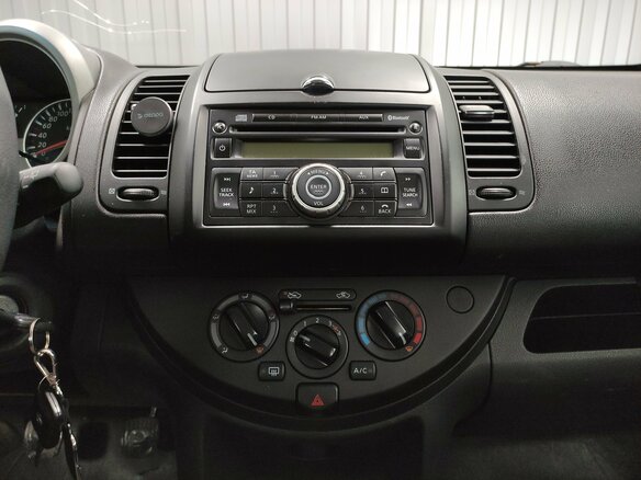 2009 Nissan Note I Рестайлинг, красный - вид 11