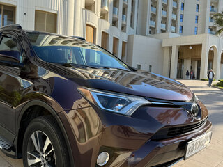 2017 Toyota RAV4 IV (XA40) Рестайлинг, коричневый, 2300000 рублей, вид 4