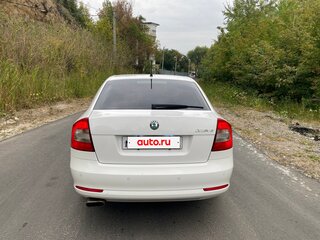 2012 Skoda Octavia II (A5) Рестайлинг, белый, 1090000 рублей, вид 5