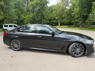 2017 BMW 5 серии 530d xDrive VII (G30/G31/G38), серый, 4750000 рублей, вид 5