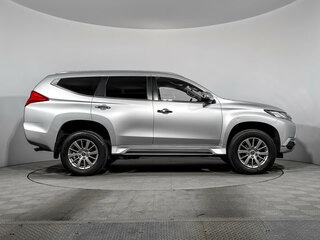 2018 Mitsubishi Pajero Sport III, серебристый, 2749000 рублей, вид 4