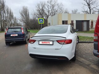 2016 Chrysler 200 II, белый, 1150000 рублей, вид 4