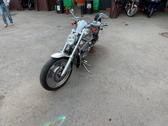 2003 Harley-Davidson V-Rod, серебристый, 800000 рублей - вид 4