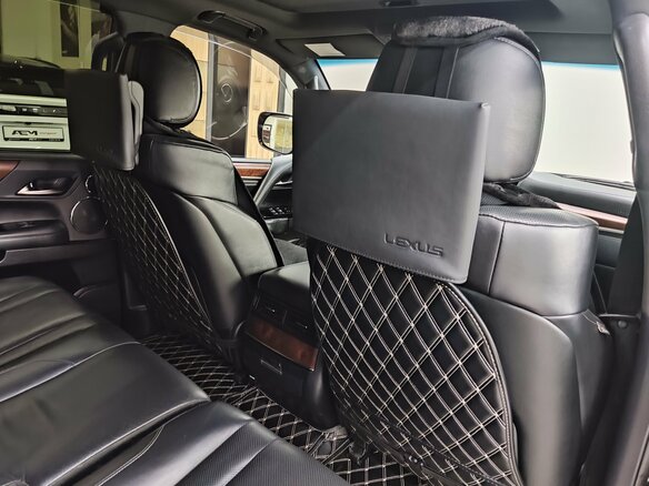 2017 Lexus LX 570 III Рестайлинг 2, чёрный, 8300000 рублей - вид 26