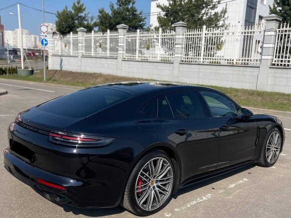 2019 Porsche Panamera GTS II, чёрный, 7950000 рублей - вид 5