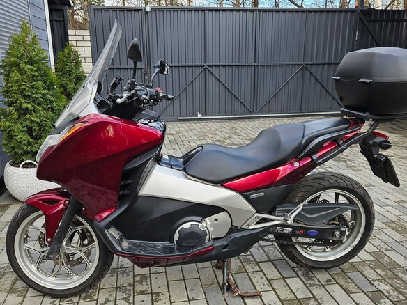 2012 Honda Integra, красный, 500000 рублей - вид 5