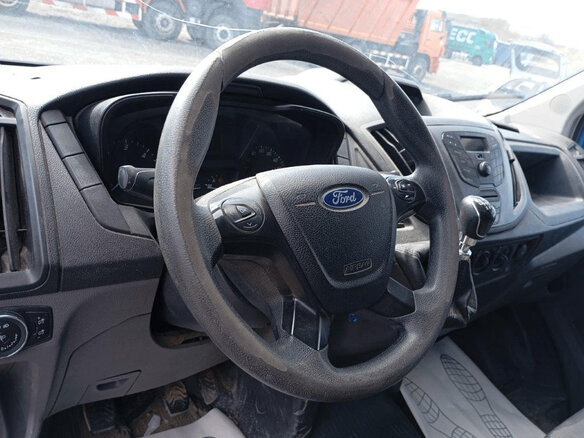 2021 Ford Transit, синий, 2880000 рублей - вид 4