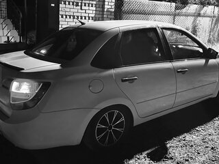 2017 Lada (ВАЗ) Granta I, белый, 390000 рублей, вид 4