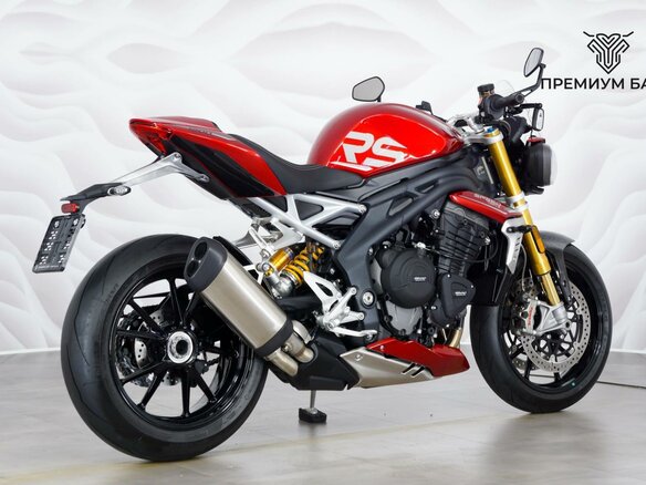 2024 Triumph Speed Triple, красный, 1647000 рублей - вид 5