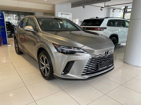 Lexus RX V
