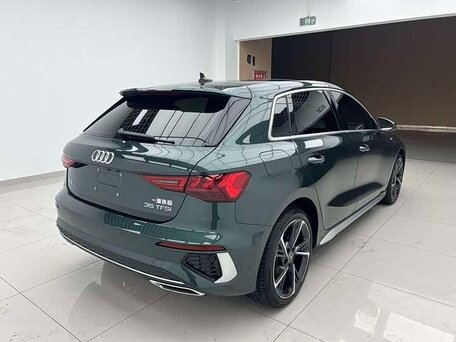 2023 Audi A3 Sportback 35 TFSI IV (8Y), зелёный, 2320000 рублей, вид 4