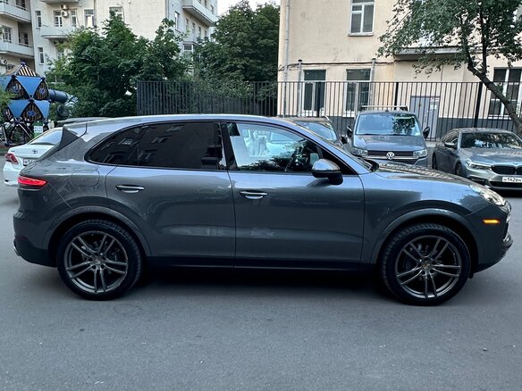 2019 Porsche Cayenne III, серый, 5800000 рублей - вид 7