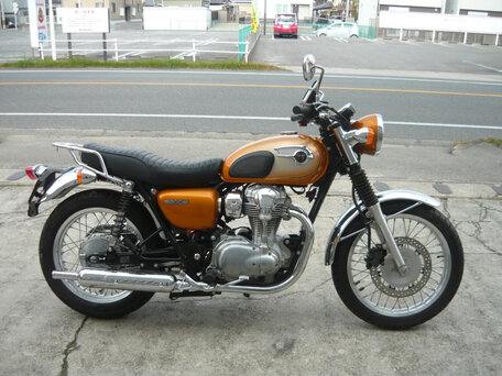 2013 Kawasaki W 800, золотистый, 440000 рублей, вид 4