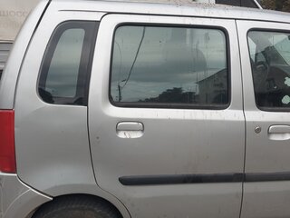 2005 Opel Agila A Рестайлинг, серебристый, 300000 рублей, вид 4