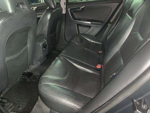 2011 Volvo V60 I, серый, 1200000 рублей - вид 13