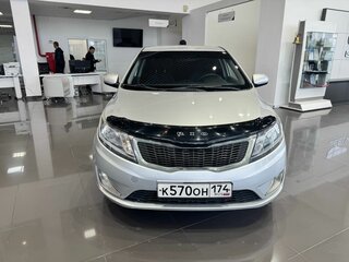 2013 Kia Rio III, серебристый, 895000 рублей, вид 2