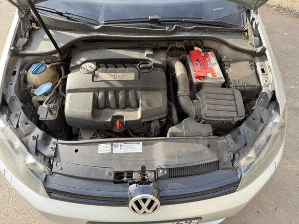 2011 Volkswagen Golf VI, серебристый, 800000 рублей - вид 14